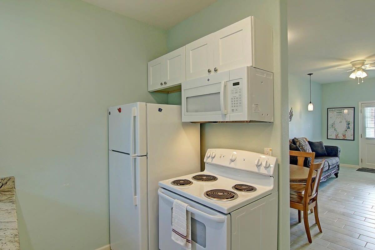 Captain Quarter'S 1 Bedrm Unit At Sea Isle Village Port Aransas Exteriör bild